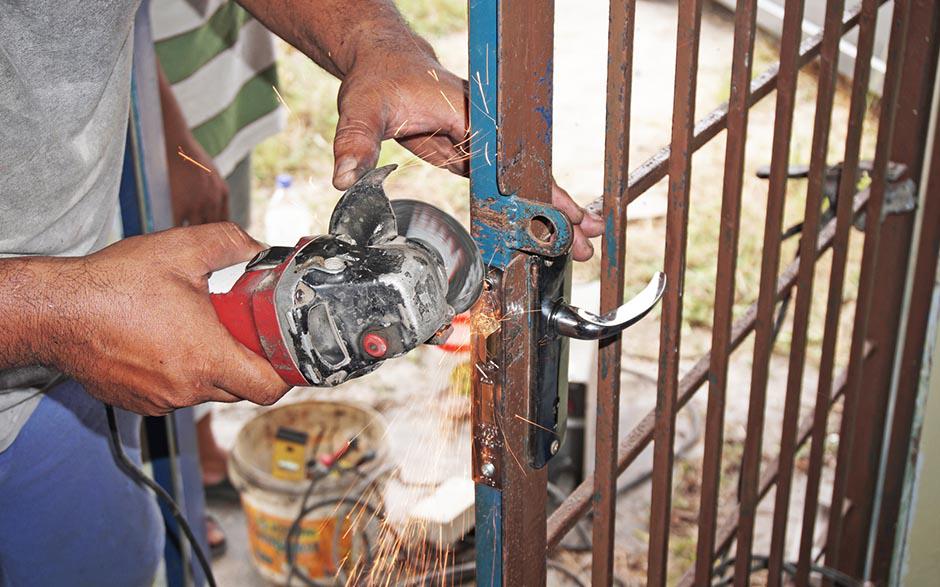 ouverture de porte claquée serrurier Juziers